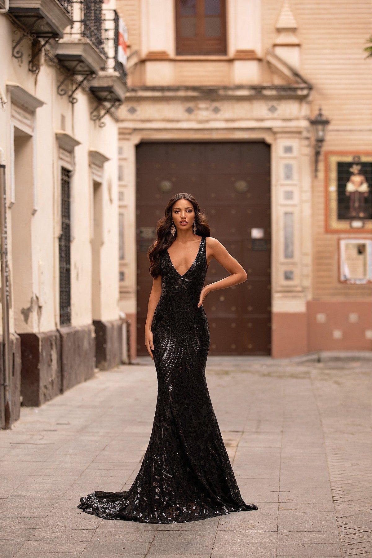 Savy - Black Sequin Backless Gown with ...